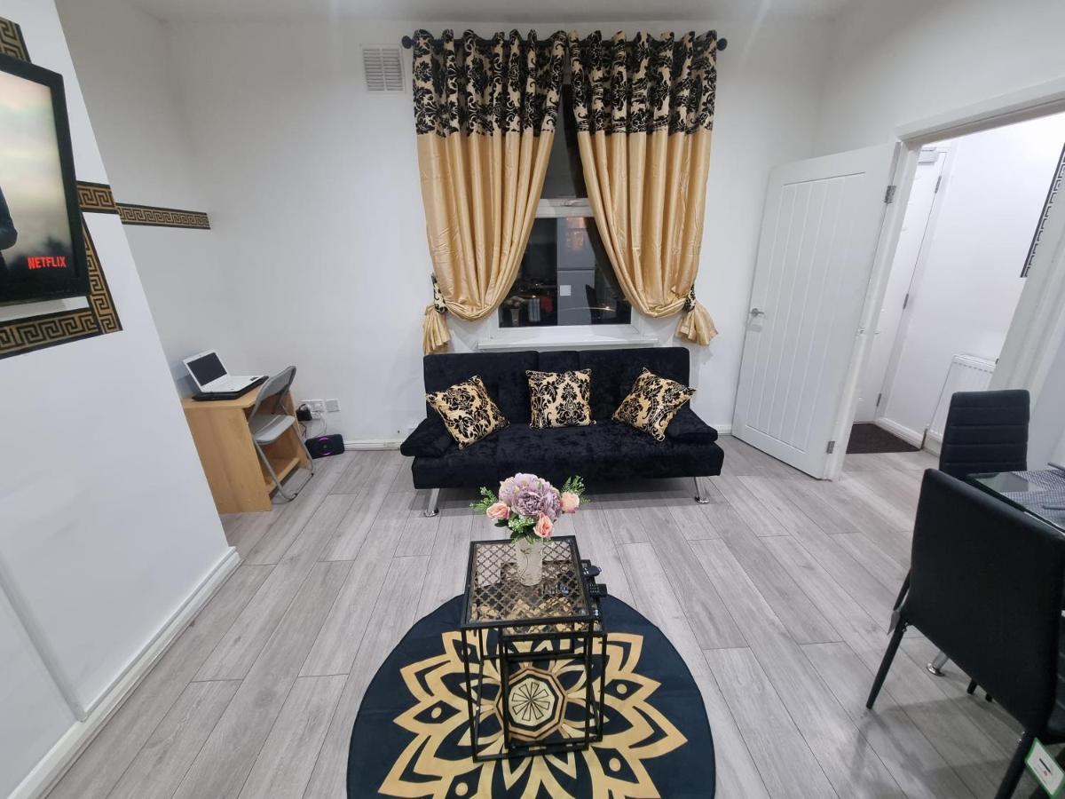*A!S* Setup For Your Most Amazing Relaxed Stay + Free Parking + Free Fast Wifi * リーズ エクステリア 写真