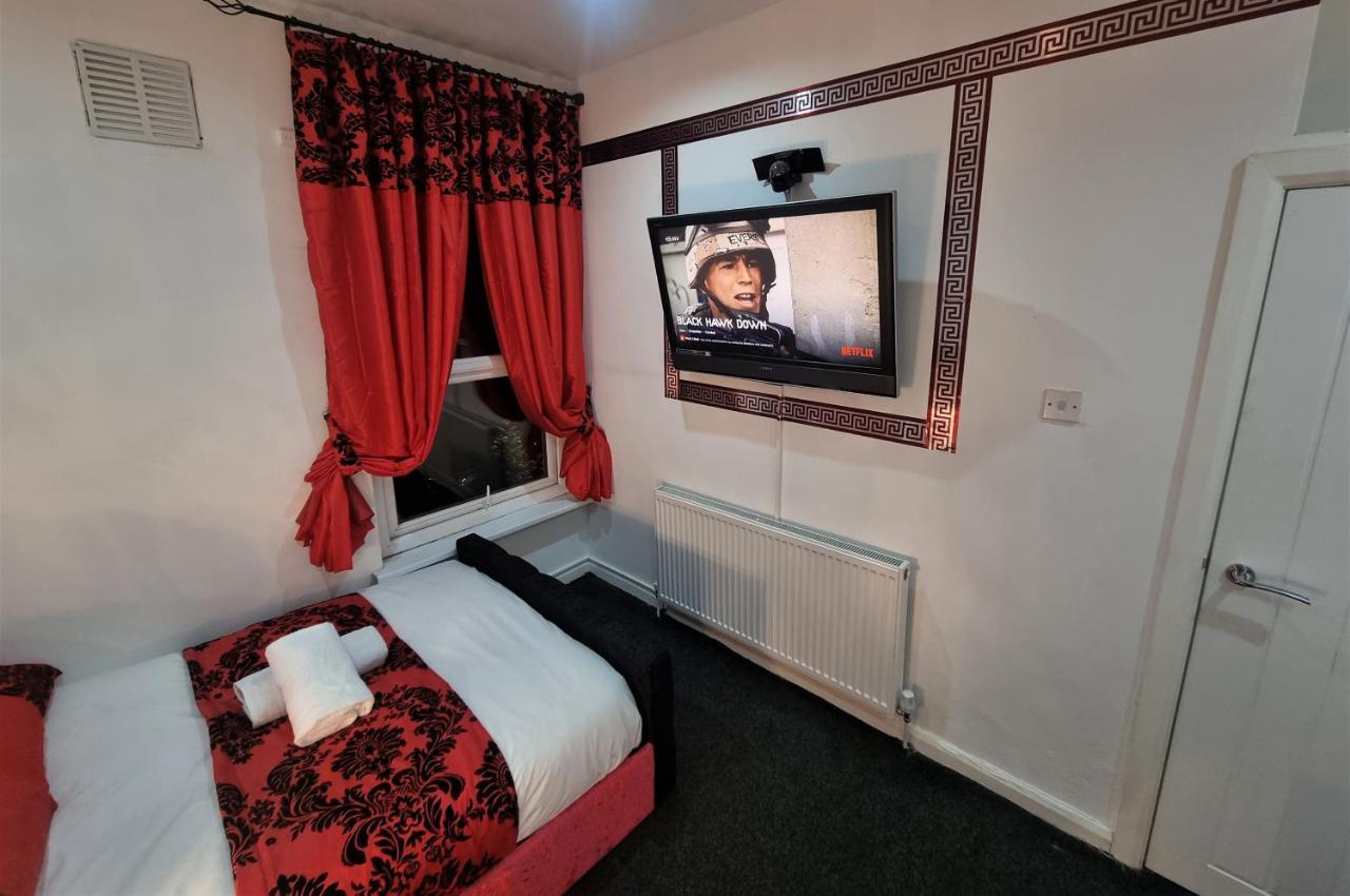 *A!S* Setup For Your Most Amazing Relaxed Stay + Free Parking + Free Fast Wifi * リーズ エクステリア 写真